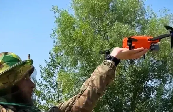 Украинские пограничники следят за ситуацией на границе с помощью дронов

